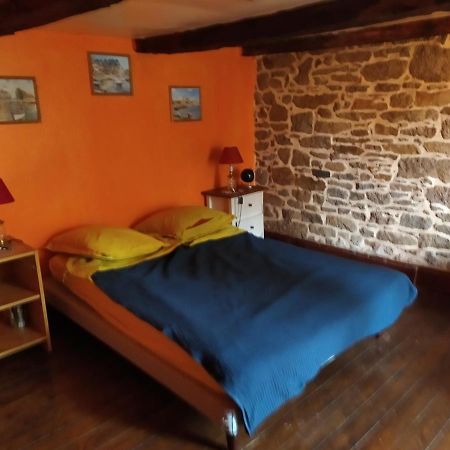 Maison En Granit Bleue Lanhelin Buitenkant foto
