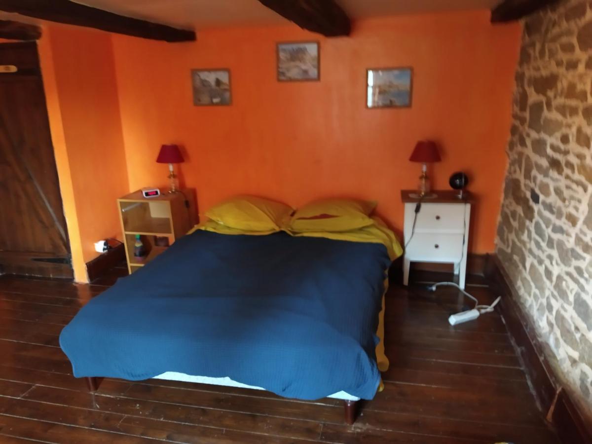 Maison En Granit Bleue Lanhelin Buitenkant foto